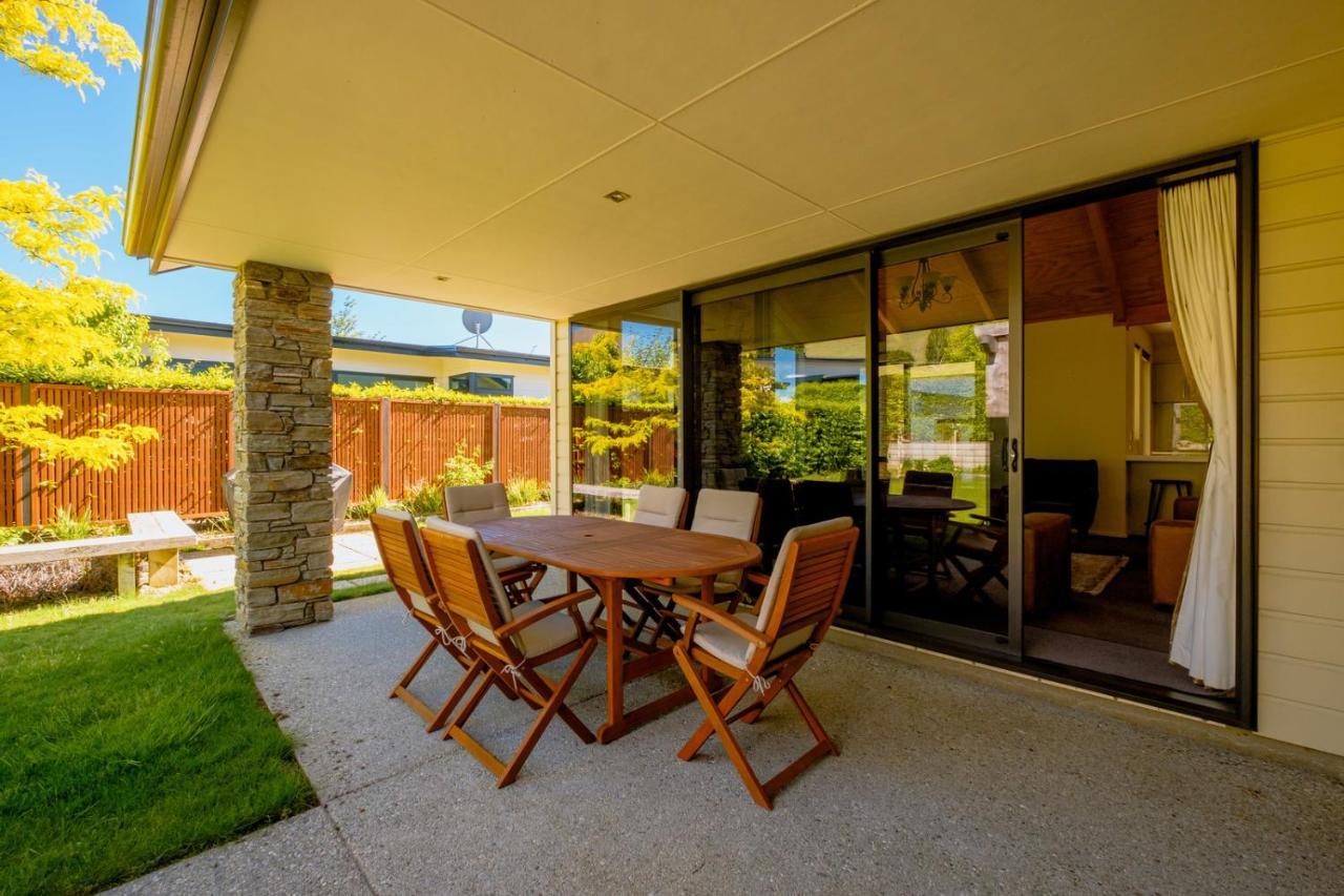 Roys Bay Lodge - Wanaka Holiday Home Exterior foto
